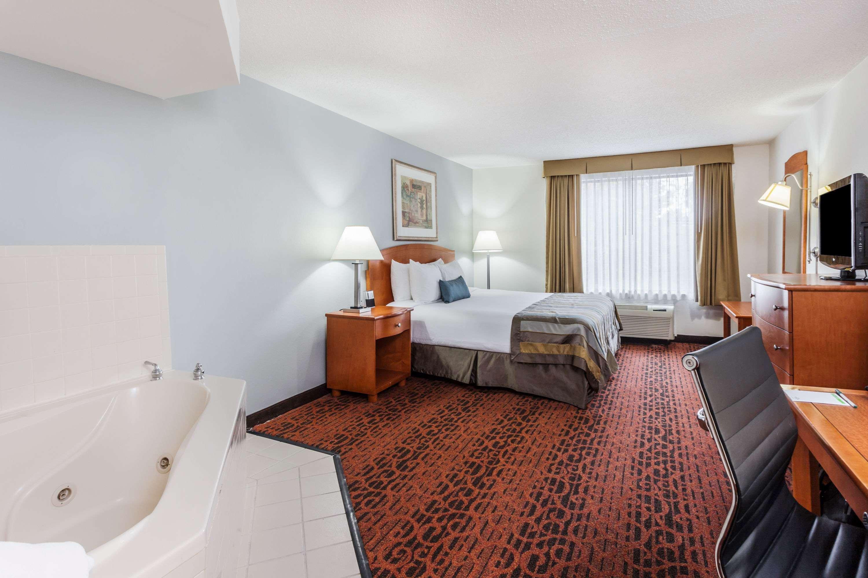 Spark By Hilton Winchester Ngoại thất bức ảnh